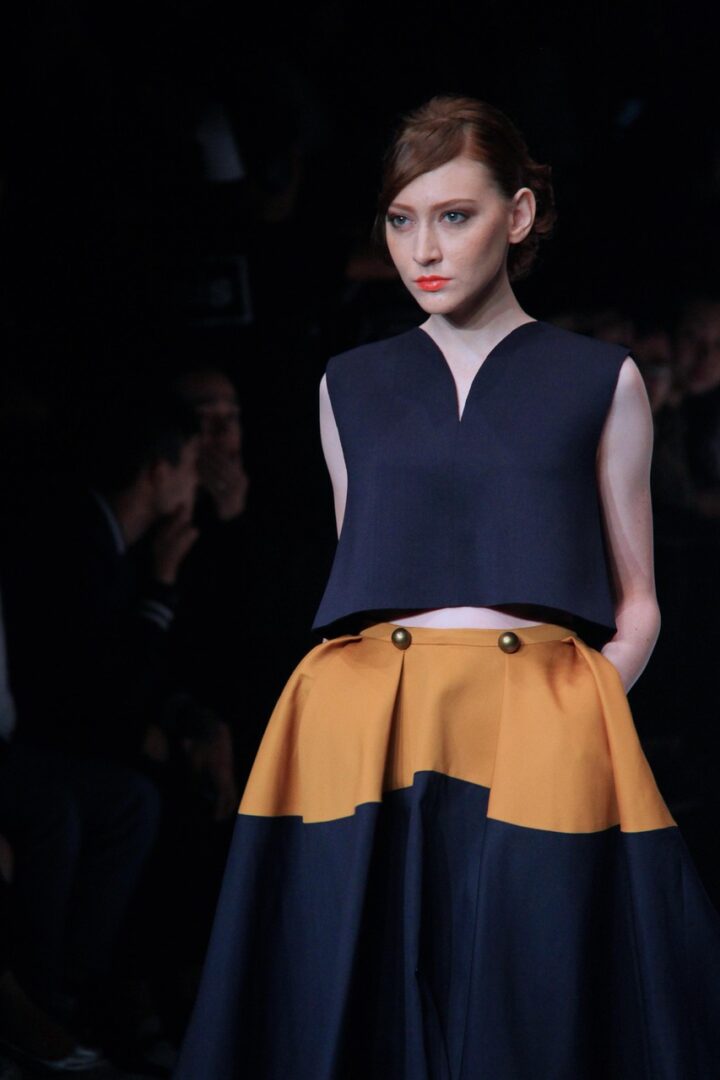 tenue defile femme